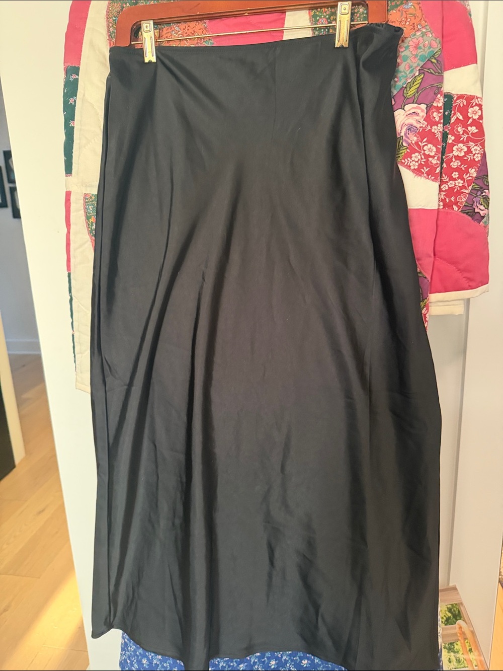 Old Navy Black Midi Skirt